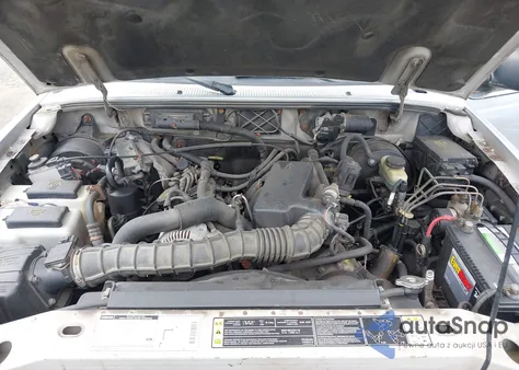 2002 Mazda B3000 from USA, damaged, VIN 4F4ZR17U12TM06454